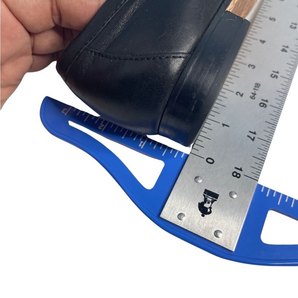 Coach Ella signature soft calf leather black loafer, size 7 B with box - Picture 8 of 12